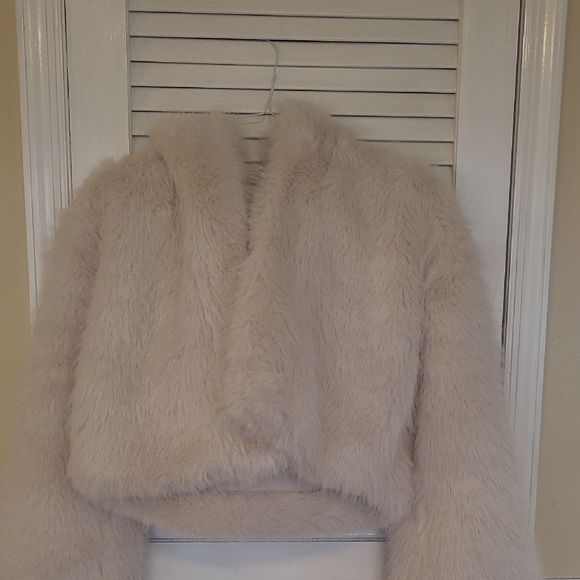 Women's Cream Faux Fur Hoodie Jacket.. Size Small.. - Picture 2 of 5